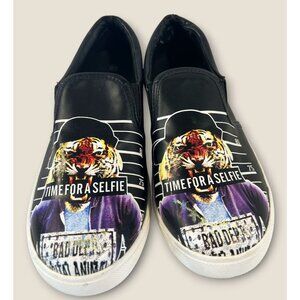 Tissaia Slip-On Shoes With Tiger Graphic "Time For A Selfie" Size 37/6.5